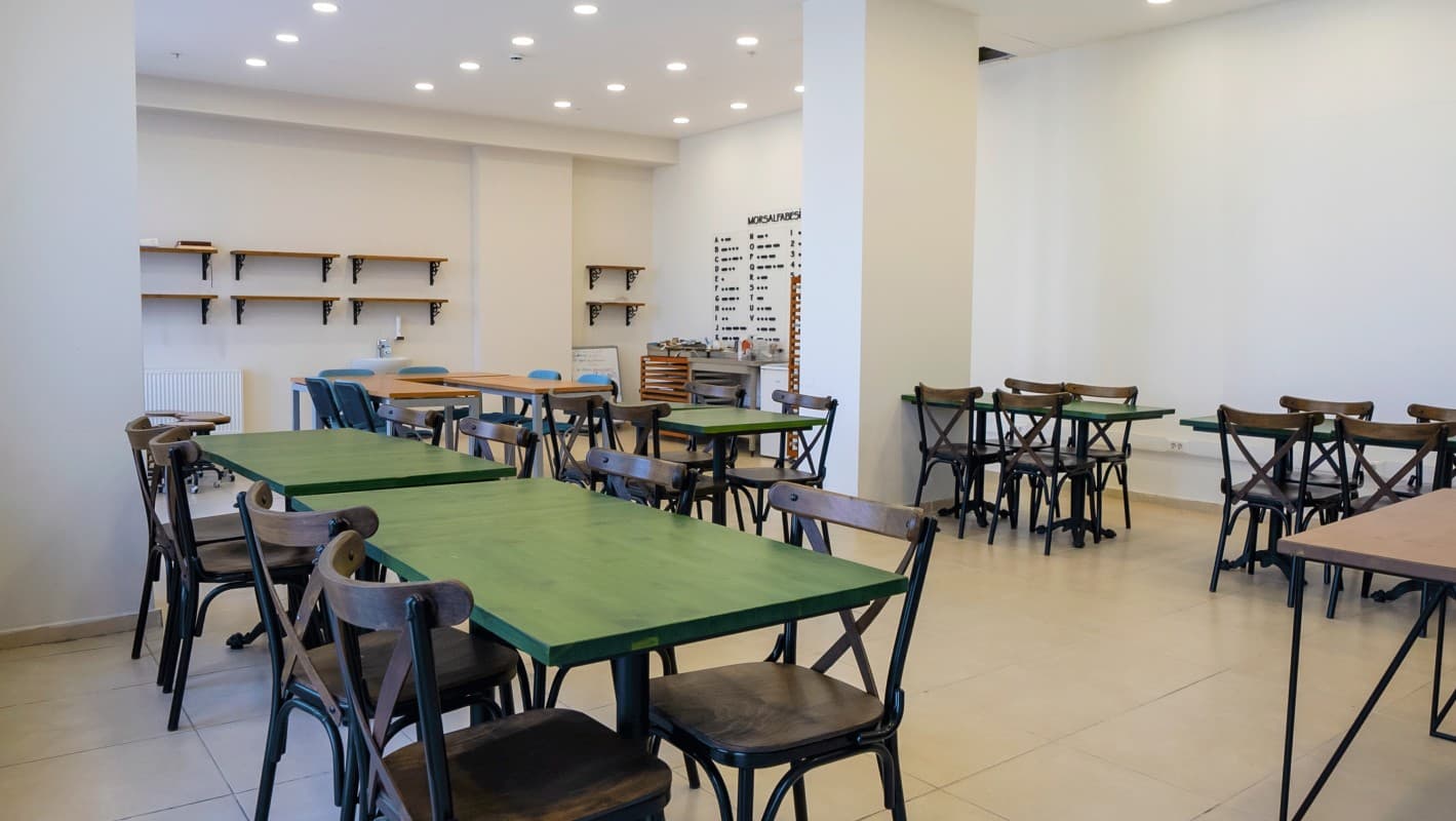 Başakşehir Katibe Atmaca Yükseköğretim Kız Öğrenci Yurdu oda içi