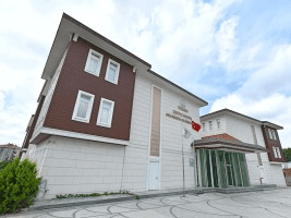 Zekiye Gönenç Ortaöğretim Kız Öğrenci Yurdu Üsküdar dış cephe