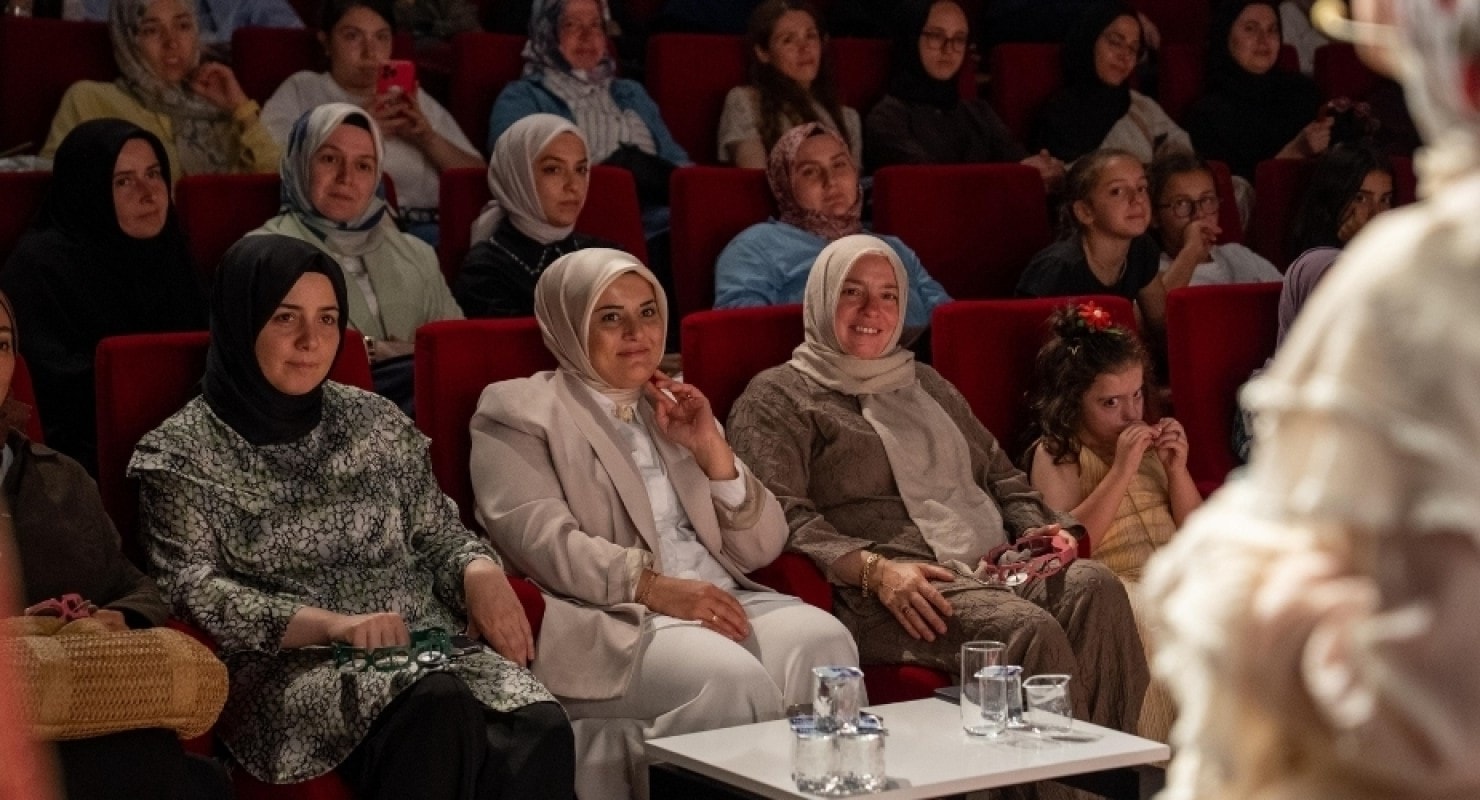 GİF Öğrencilerinden Duygu Dolu Müzikal Tiyatro: “Hangi Juliyet?” Sanat Severlerle Buluştu — 4