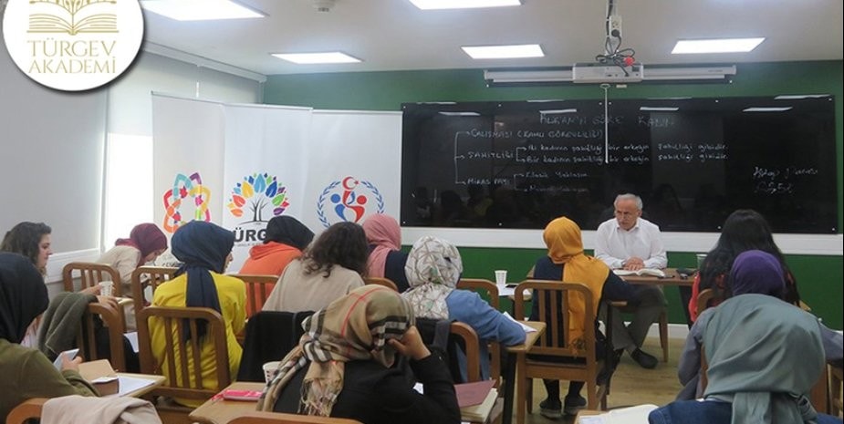 TÜRGEV Akademi’de Dersler Başladı